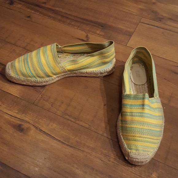 Saks 5th Avenue Blue -‎ Frenchie Espadrilles - Picture 2 of 5
